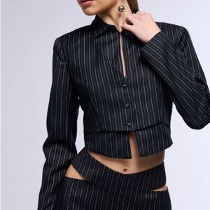Akira SABRINA PINSTRIPE BUTTON DOWN BLOUSE NWT